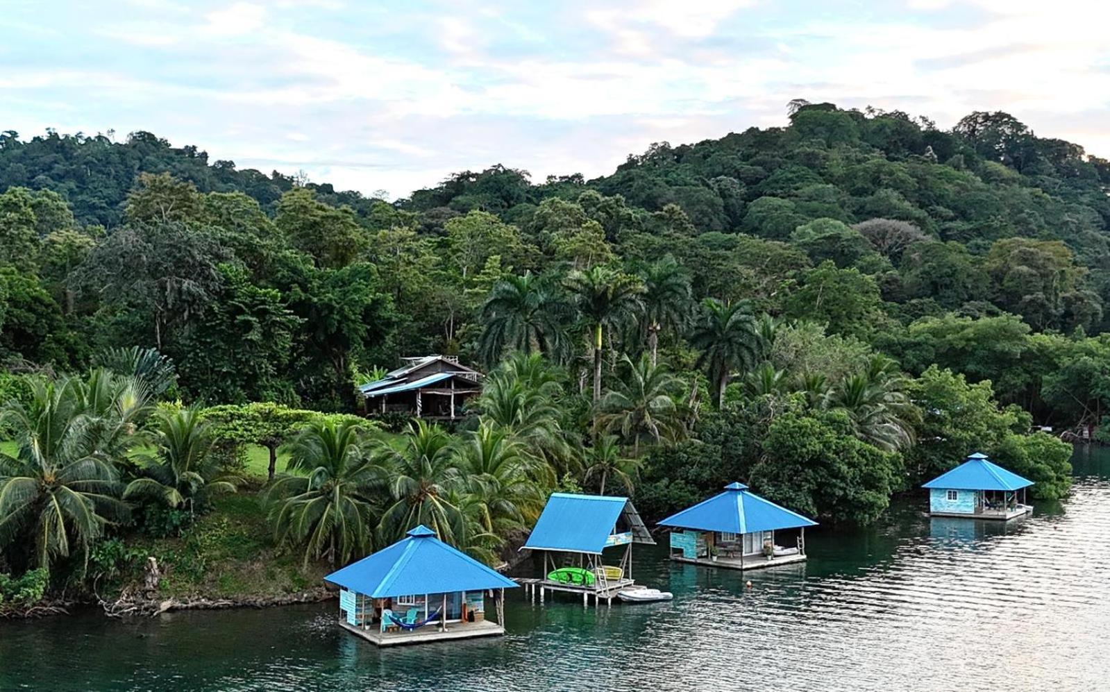 El Toucan Loco Floating Lodges Tierra Oscura Exterior foto