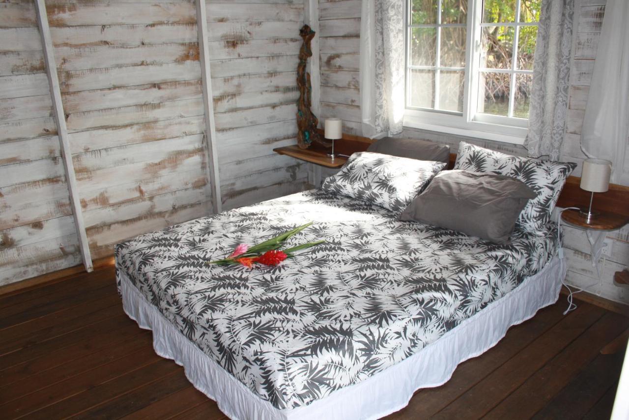 El Toucan Loco Floating Lodges Tierra Oscura Exterior foto