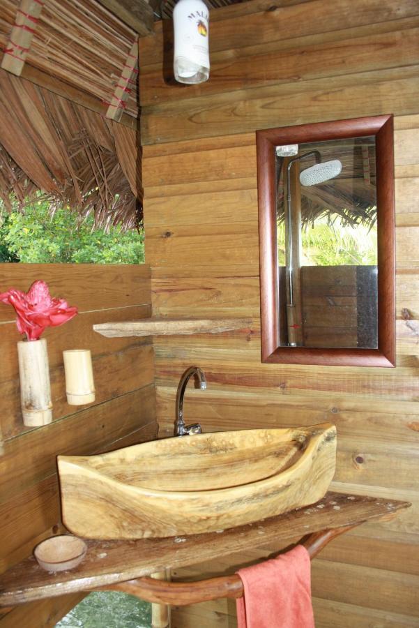 El Toucan Loco Floating Lodges Tierra Oscura Exterior foto